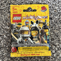 LEGO Minifigures Series 1 8683 Überraschungstüte — Versiegelt