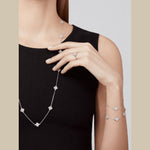 Van Cleef & Arpels Sweet Alhambra bracelet, 1 motif 18K white gold, Diamond - Image 4